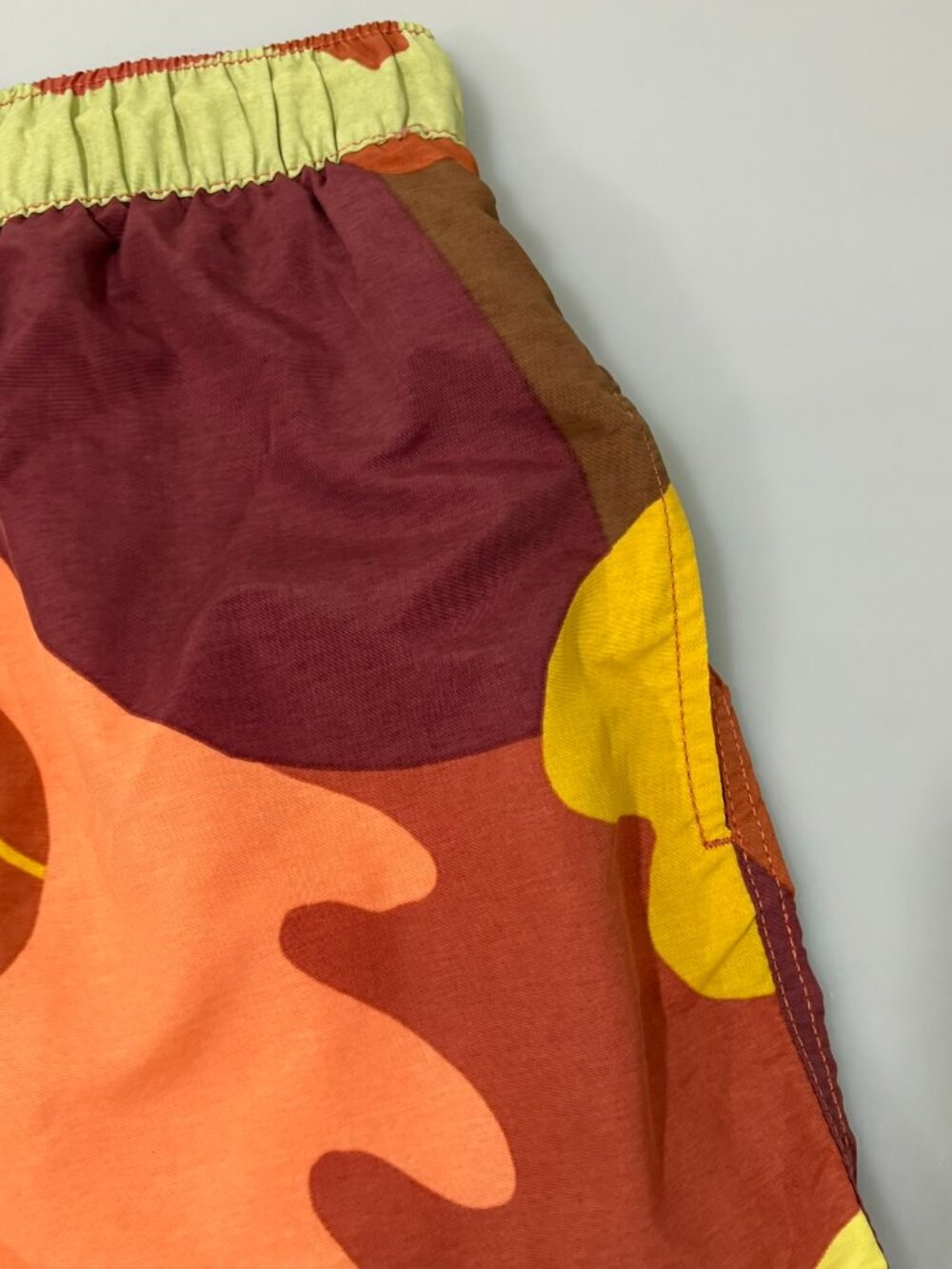 Urban Outfitters L Orange Yellow Brown Camo Basketball Hand Swim Trunks Lined - Picture 4 of 9